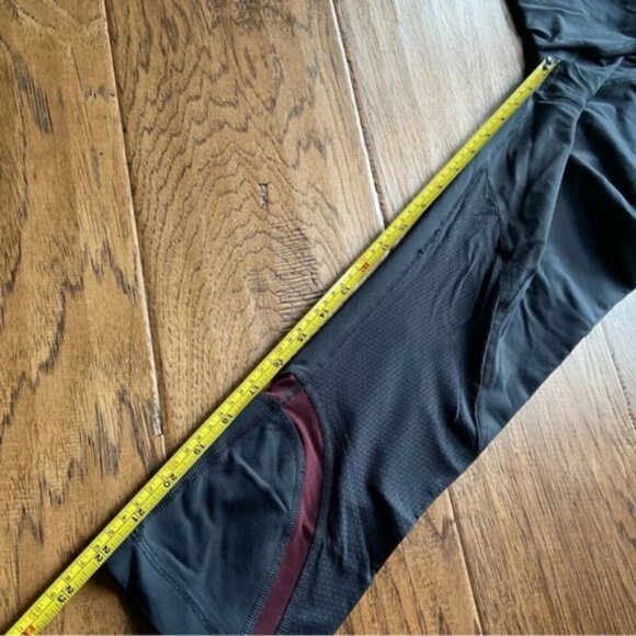 Lululemon Run: Inspire Crop II Deep Coal / Bordeaux Drama / Pretty Pink size 8 - Picture 5 of 8